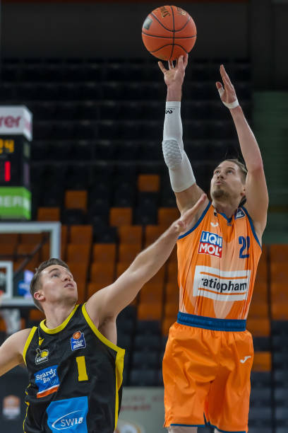 成渝地区凭 成渝地区凭