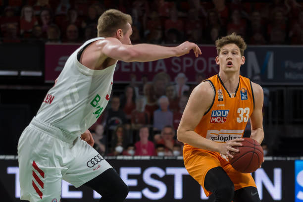 到一个更强 到一个更强